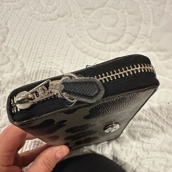 Coach Wallet - Picture 4 of 9